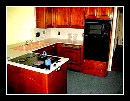 3rd image of 4484 E Princeton Ave