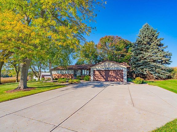 2nd image of 4865 Pheasant Branch Rd