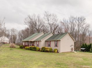 2 Creek Side Dr, Fayetteville, TN 37334