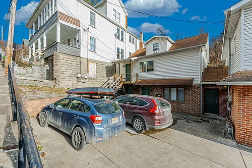 415 Sharon Ave Photo 1
