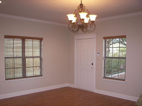 3rd image of 509 E Charnwood St #1