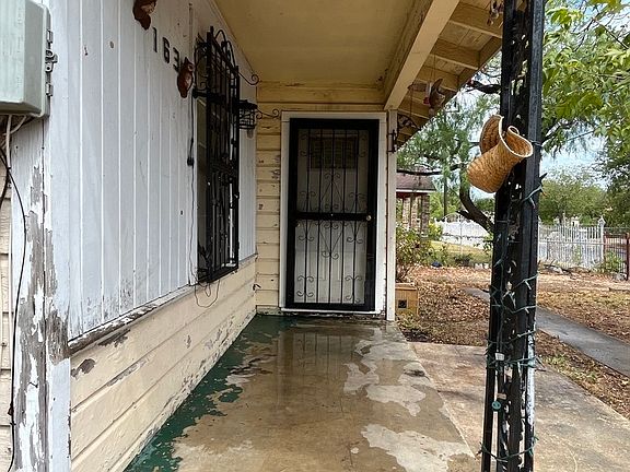 4th image of 163 N SAN GABRIEL AVE