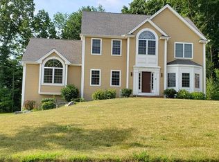 15 Hickory Dr, Shrewsbury, MA 01545