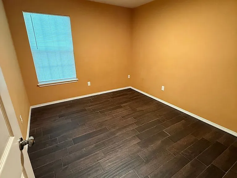 304 Cole St — Photo 13