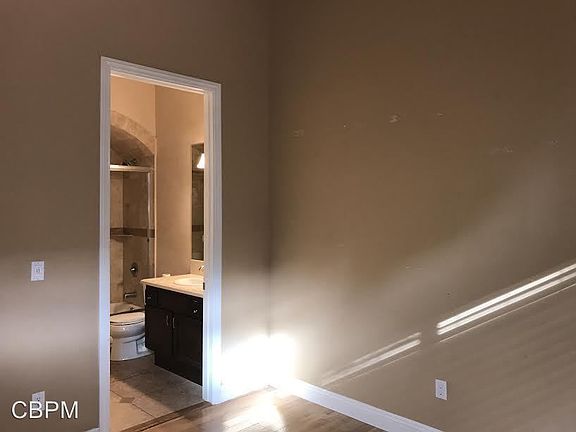 5th image of 10424 Woodward Ave