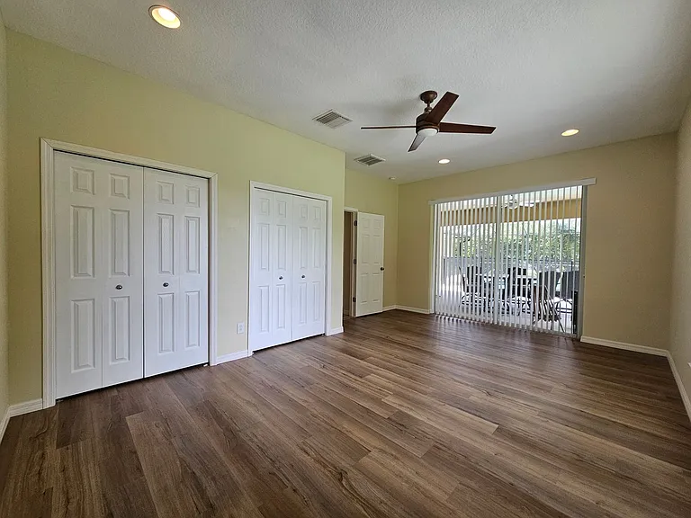 1107 Oxbridge Dr — Photo 50
