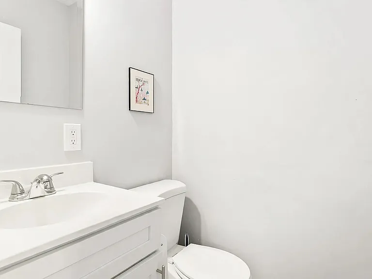 9 Bailey St #3 — Photo 16