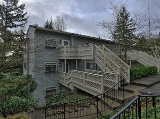 3433 McNary Pkwy #208, Lake Oswego, OR 97034