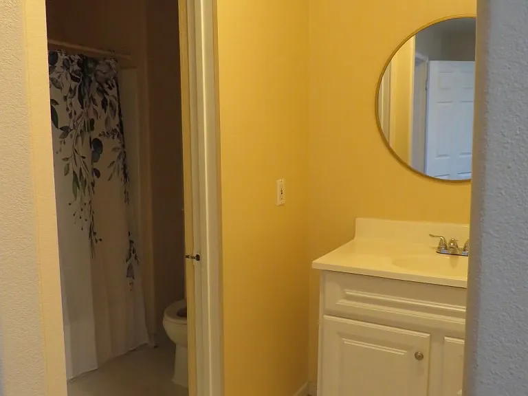 2230 S Hickory St — Photo 10