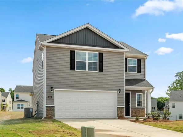 1113 Chandler Pointe Ct, Rural Hall, NC 27045