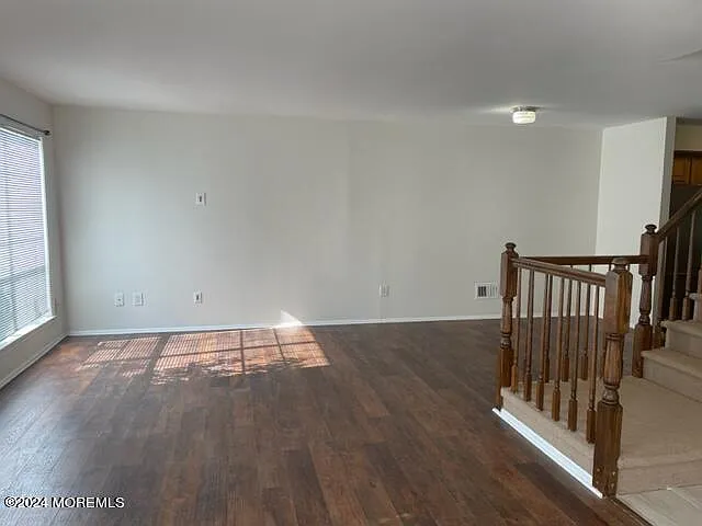 3 bed, 2.5 bath, 1868 sqft, $3,600 — Photo 4