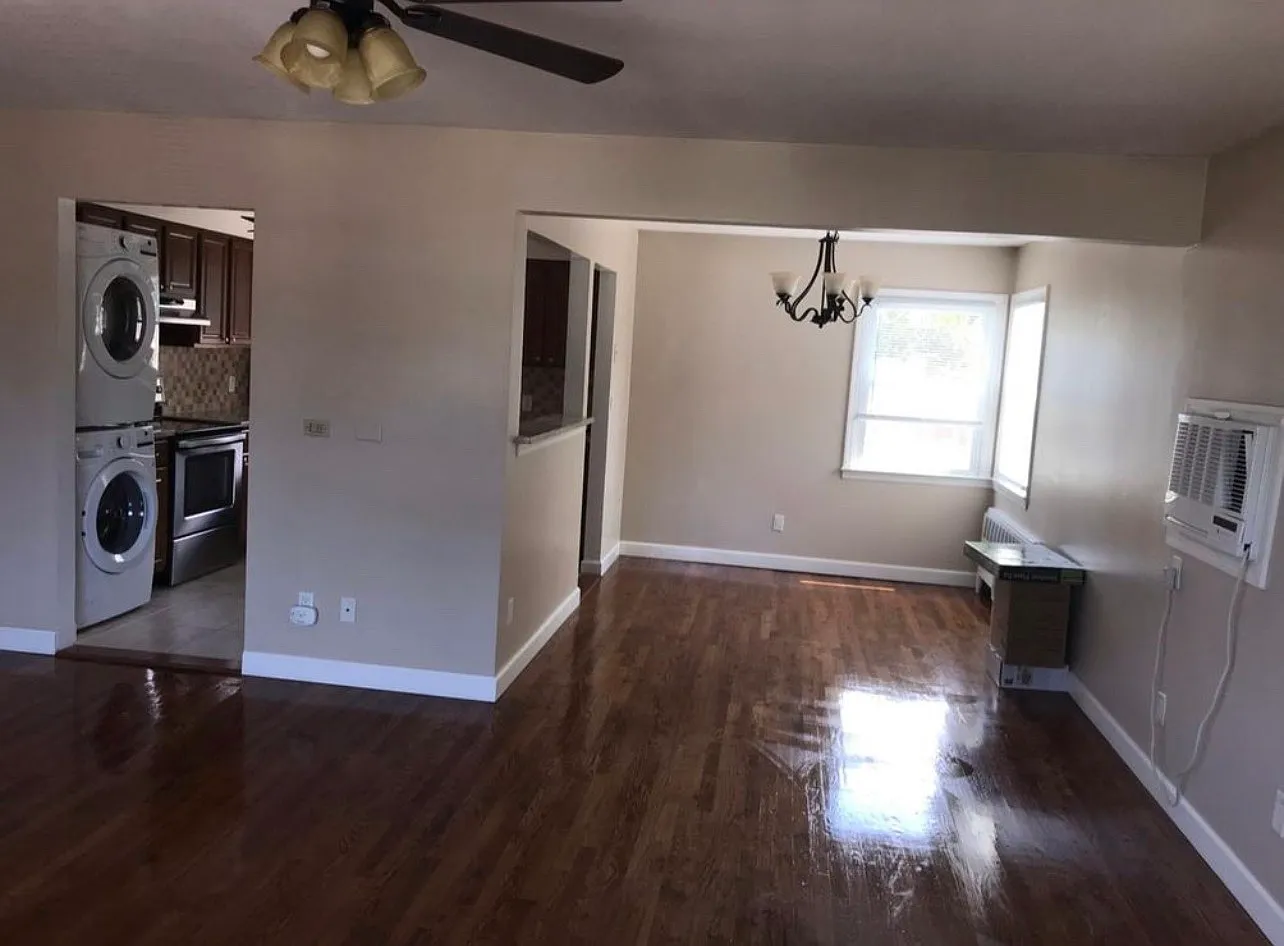 2 bed, 1000 sqft, $2,900 — Photo 2
