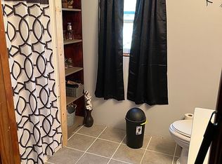 218 College St, Henry, TN 38231