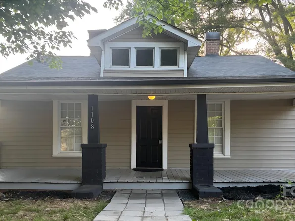 1108 S Meeting St, Statesville, NC 28677