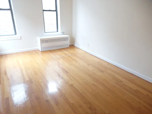 Rented by John O'Kelly Real Estate | media 18