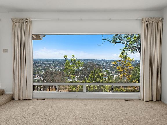 4th image of 6371 Dwane Ave