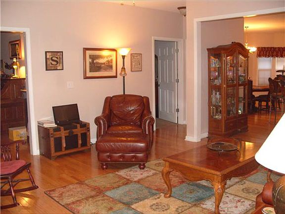 3rd image of 2538 Keegan Dr