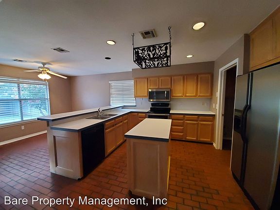 4th image of 1512 Wilderness Dr