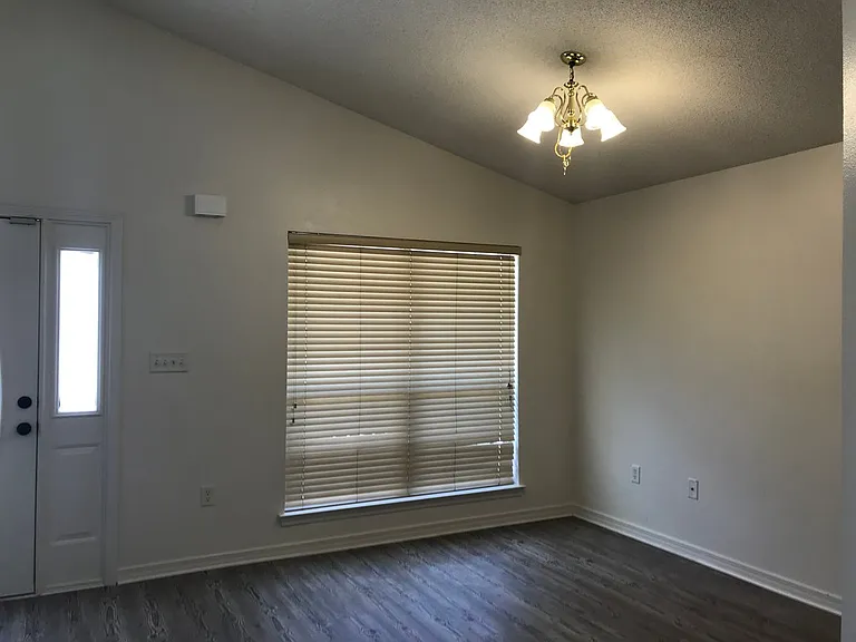 713 Marsh Harbor Dr — Photo 3