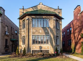 2517 Central St #2, Evanston, IL 60201