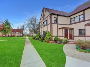 115 15th St APT A1, Garden City, NY 11530