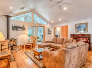 17892 Kodiak Ln, Bend, OR 97707