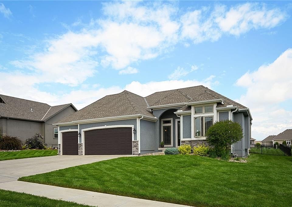 4717 SW Raintree Dr, Lees Summit, MO 64082 Zillow