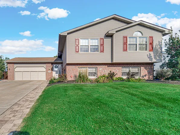 2993 Angelina St, Portage, IN 46368