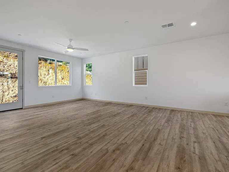 86 Cottage Ct — Photo 6