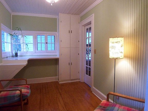 Bonus office space overlooks rear yard