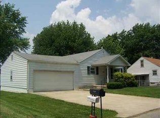8201 S Atlee St, Daleville, IN 47334