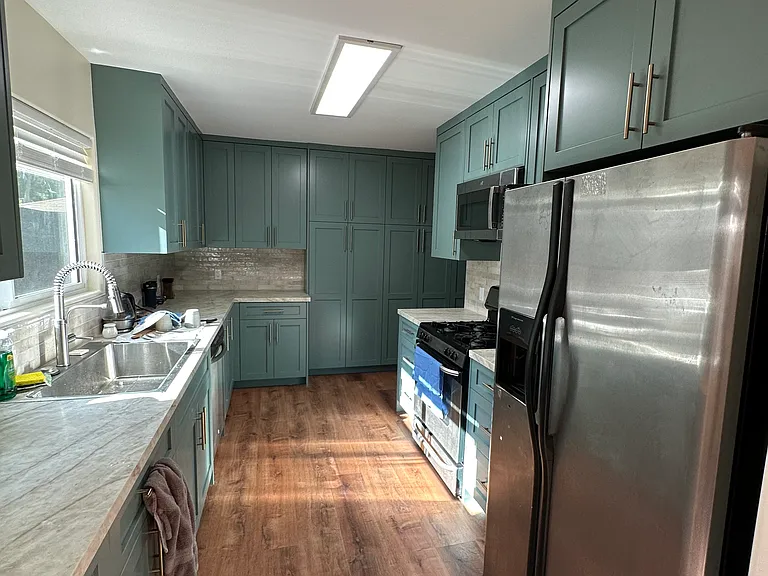 2017 Veteran Ave — Photo 7