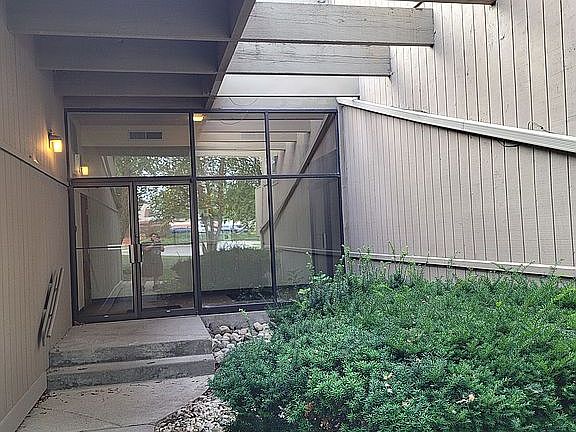 3rd image of 218 Bienterra Trl APT 2F