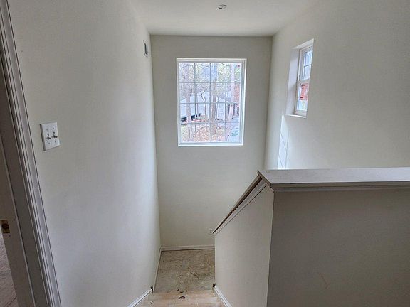 4th image of 1132 Nottingham Rd
