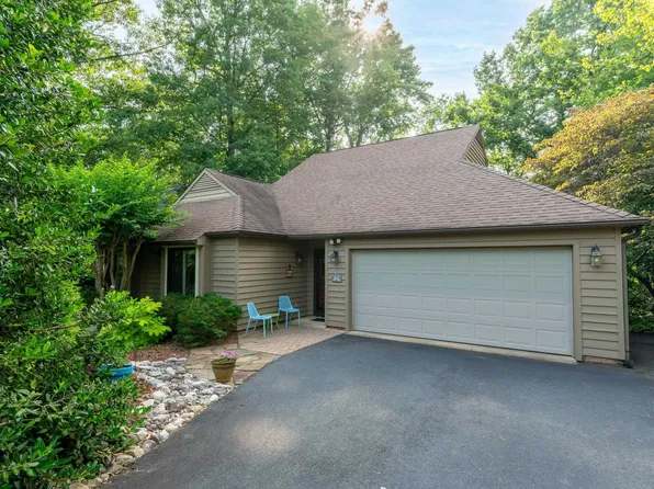 1268 Timberbranch Ct, Charlottesville, VA 22902