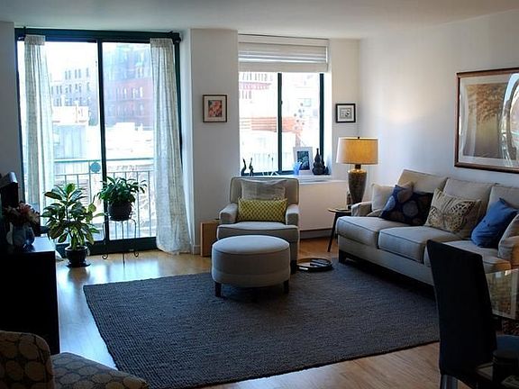 5th image of 311 Greenwich St APT 9E
