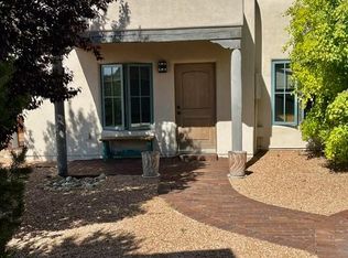 28 Arroyo Privado, Santa Fe, NM 87507