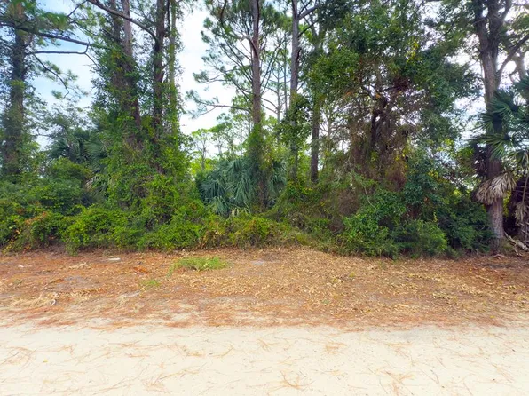 532 W Sawyer St, Eastpoint, FL 32328