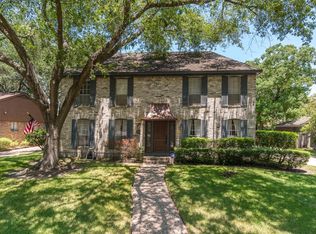 4311 Meadowbank Dr, Seabrook, TX 77586