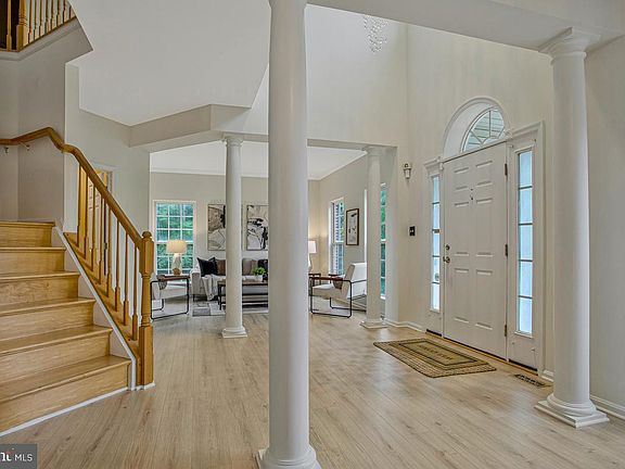 5th image of 5209 Devonport Ct