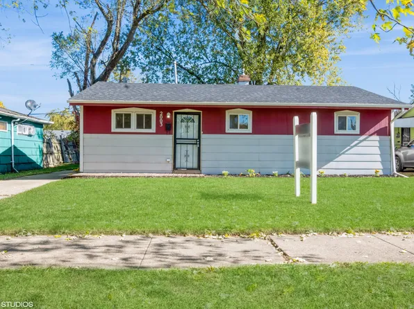 2003 Wright St, Gary, IN 46404