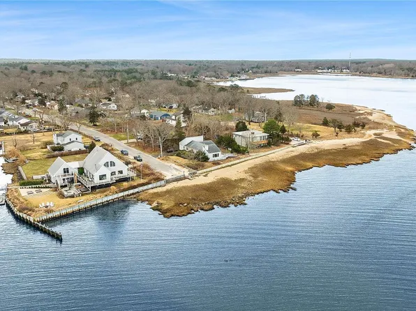 209 Sylvan Avenue, Riverhead, NY 11901