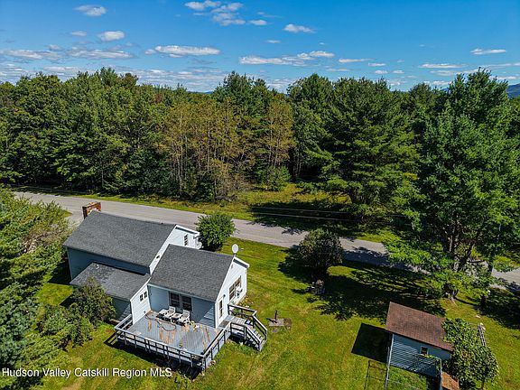 3rd image of 477 Campbell Road