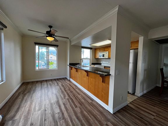 4th image of 4222 Menlo Ave Unit 30