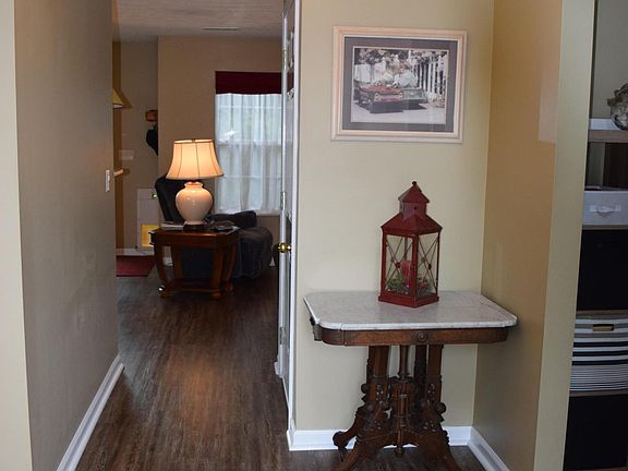 3rd image of 5354 Amherst Woods Ln