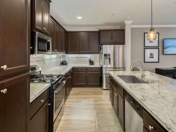 1597 Bonanza Ln, Folsom, CA 95630
