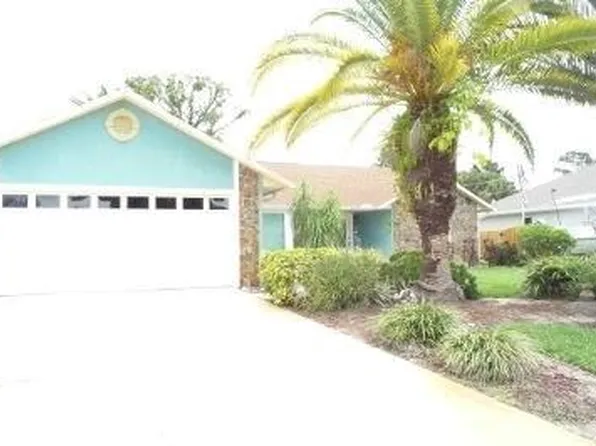 422 Avocado Ave, Sebastian, FL 32958