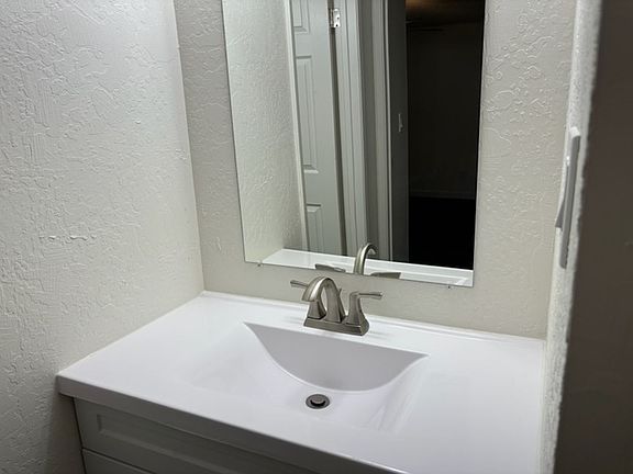 4th image of 3100 Jersey Way APT 19