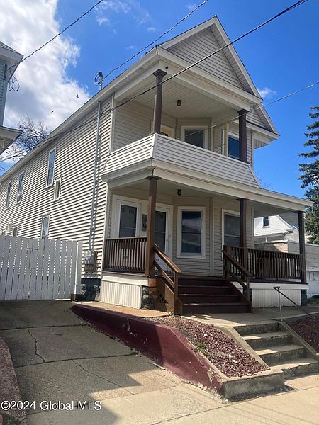 2nd image of 1014 Bridge Street