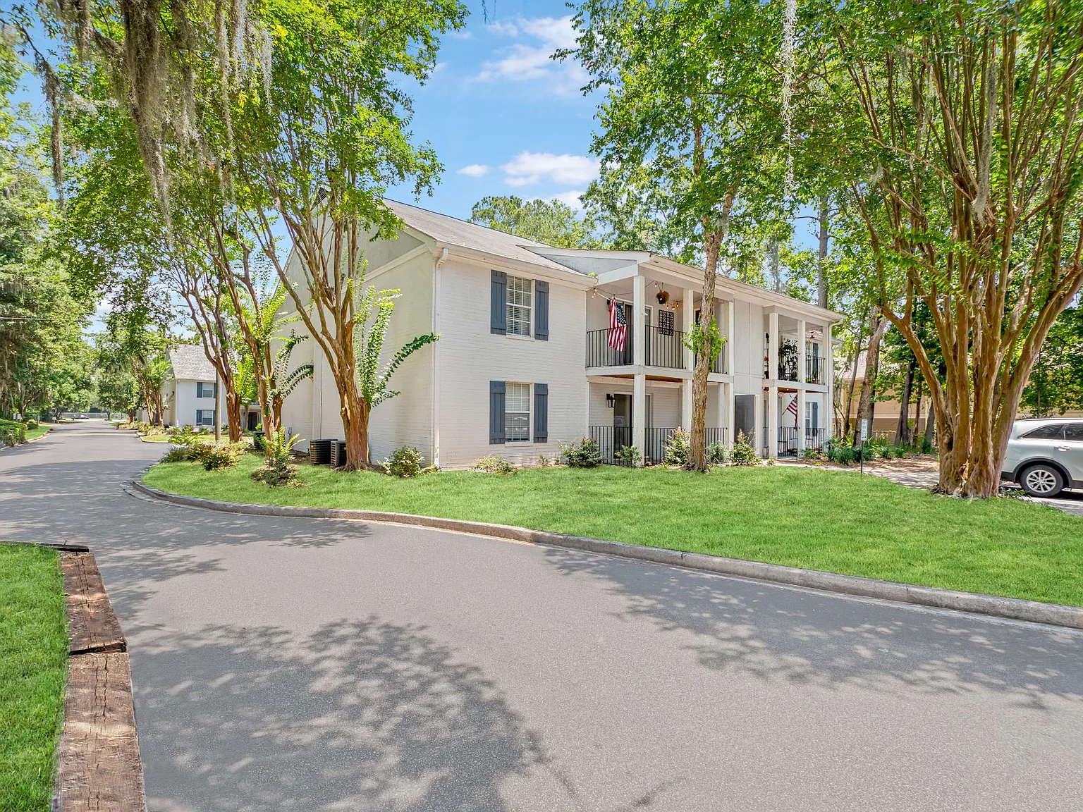 Magnolia Villas — Photo 3